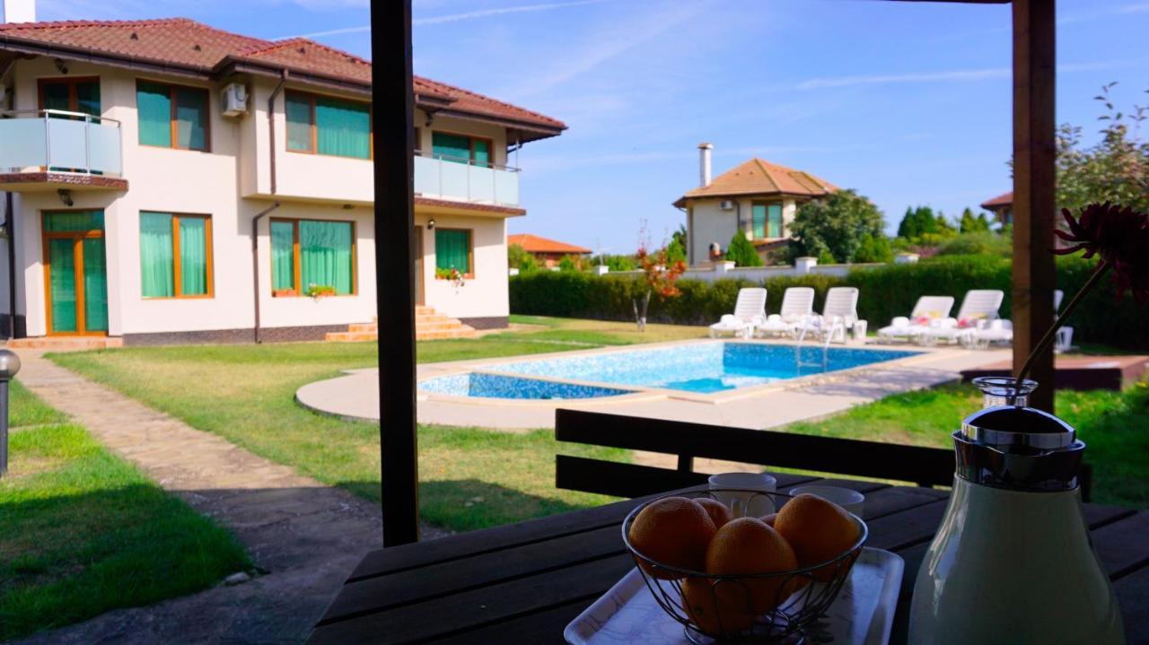 Вила Помело - Family Villa Pomelo Bŭlgarevo 外观 照片