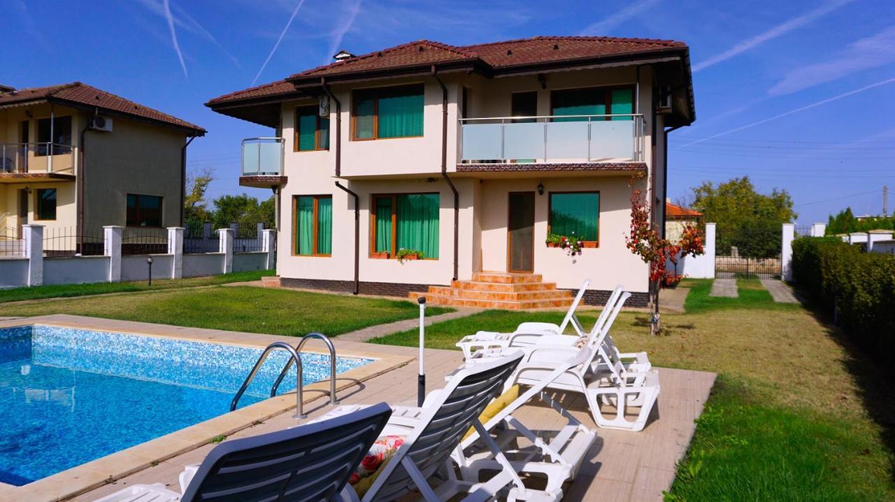 Вила Помело - Family Villa Pomelo Bŭlgarevo 外观 照片
