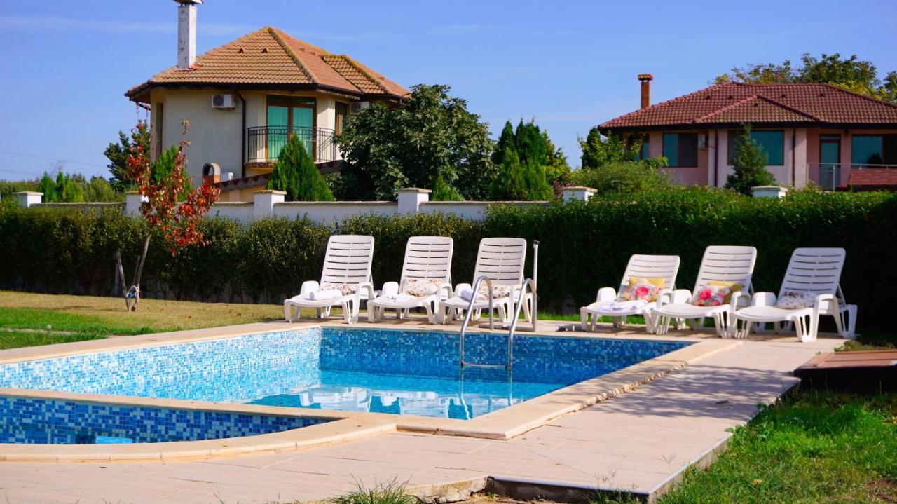Вила Помело - Family Villa Pomelo Bŭlgarevo 外观 照片