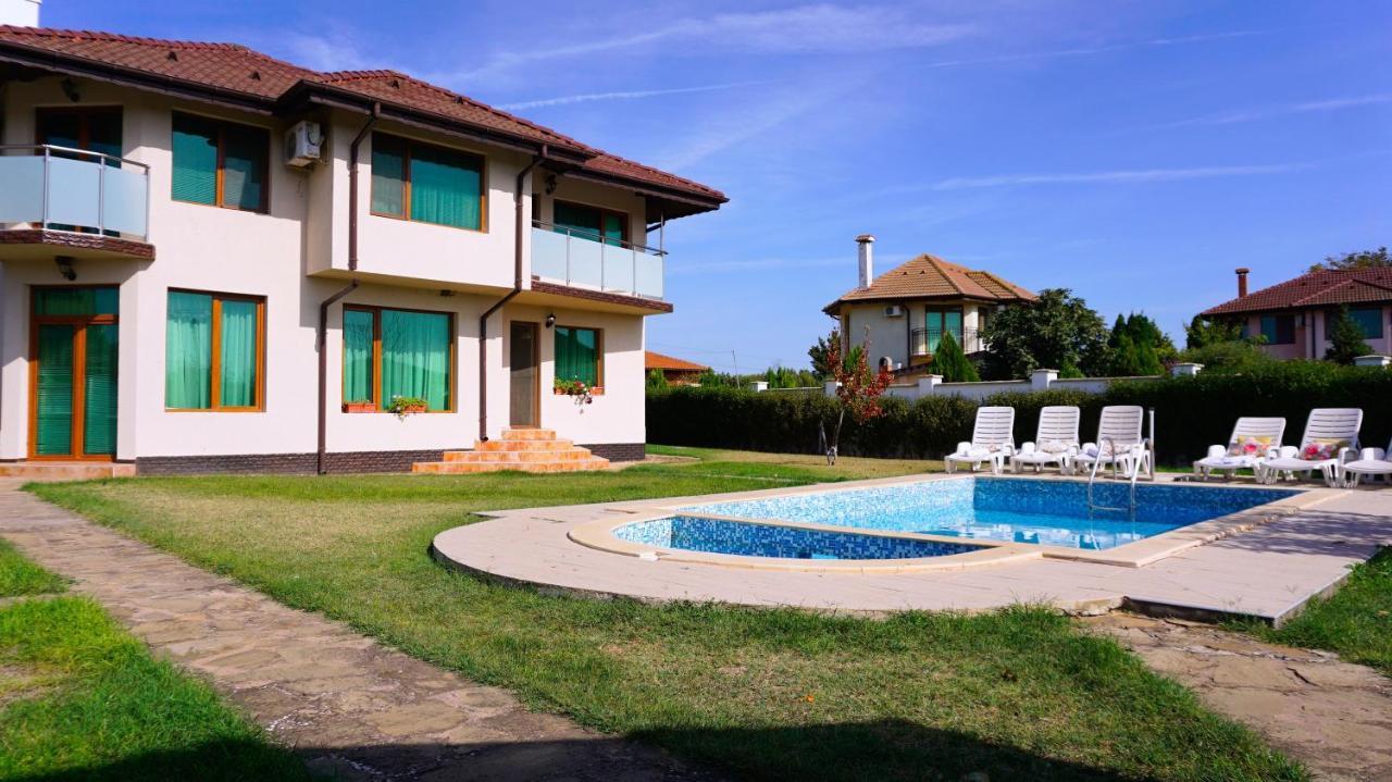 Вила Помело - Family Villa Pomelo Bŭlgarevo 外观 照片