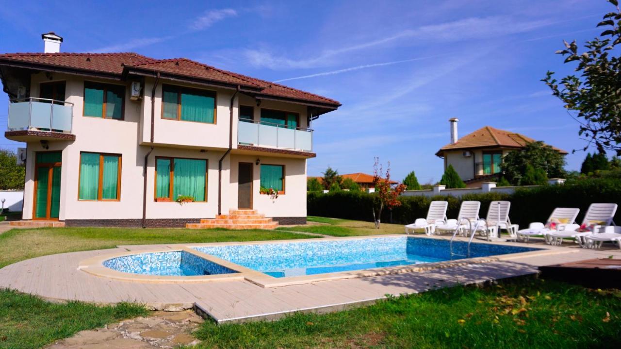 Вила Помело - Family Villa Pomelo Bŭlgarevo 外观 照片