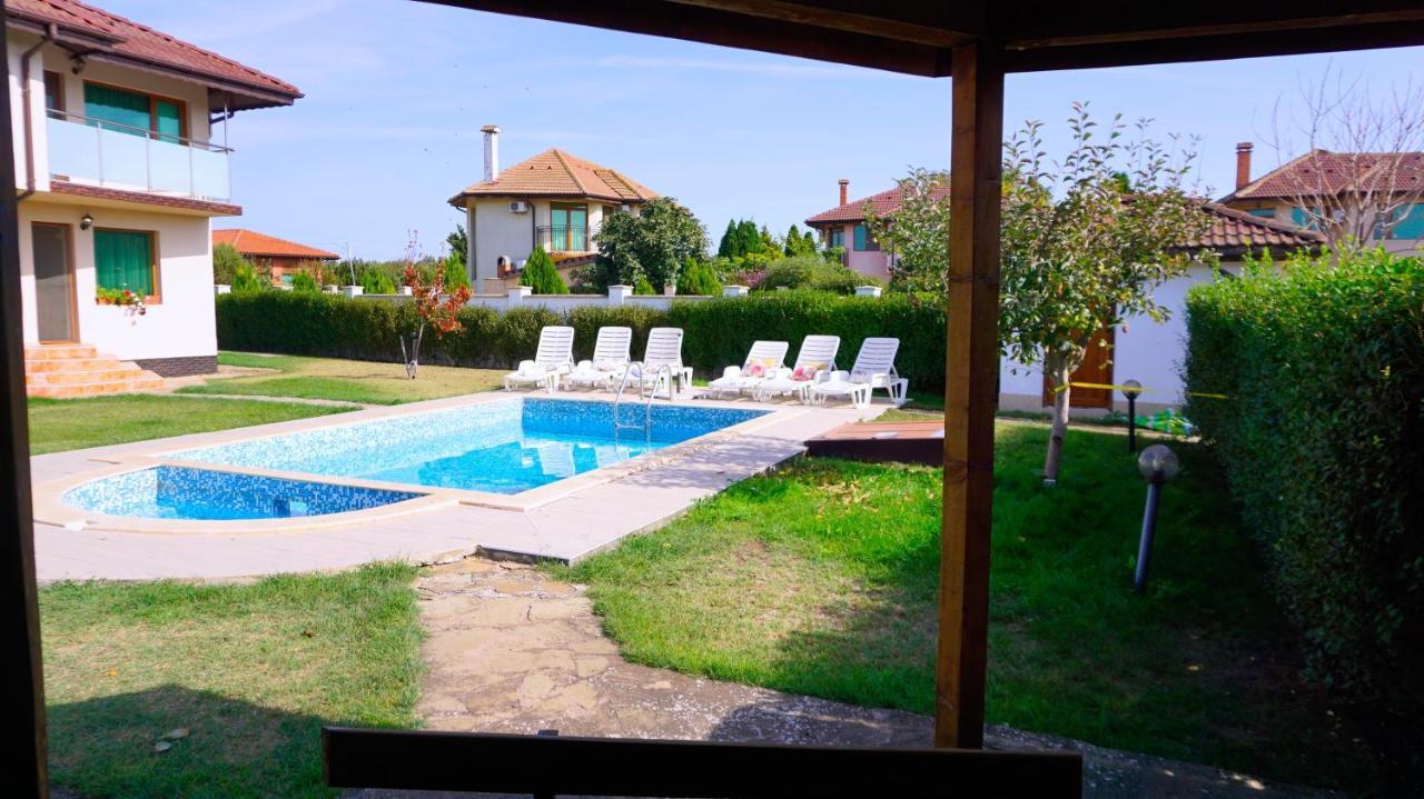 Вила Помело - Family Villa Pomelo Bŭlgarevo 外观 照片